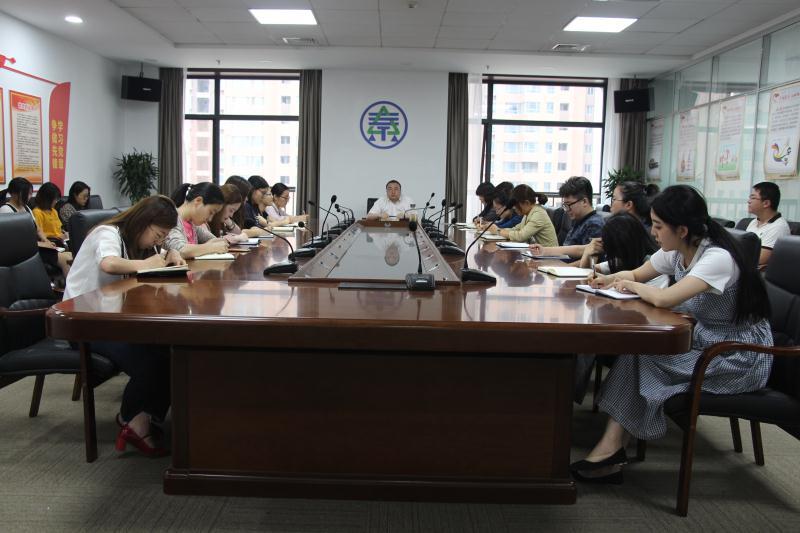 固廢公司獻(xiàn)良策座談會.jpg