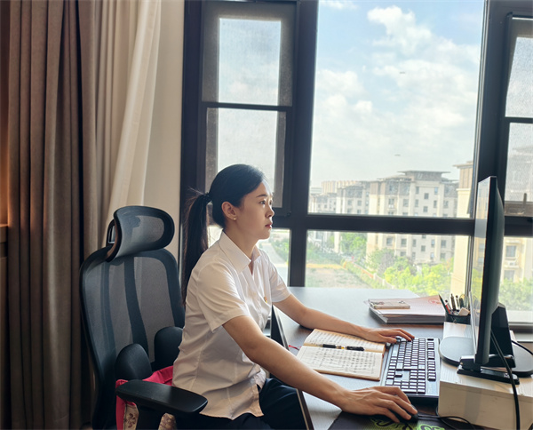 1783500579779589LjOd.jpg 趙丹照片.jpg